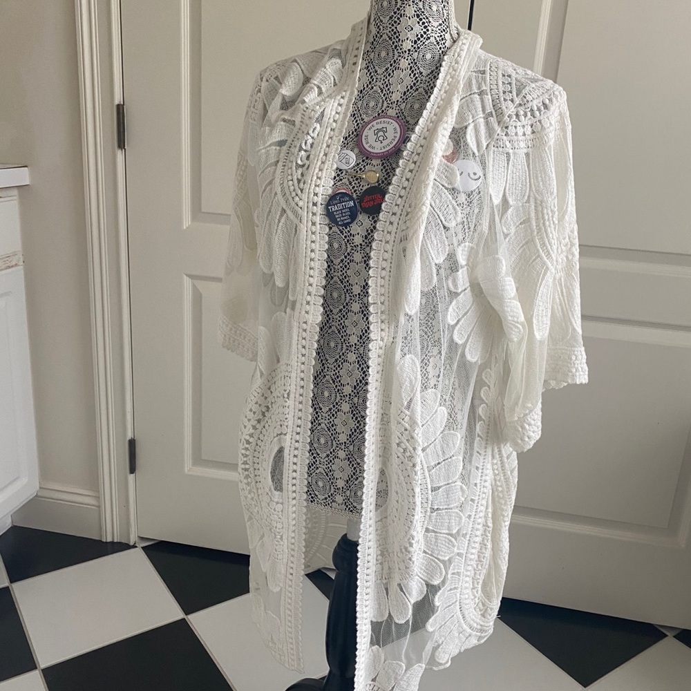 LF Cream Flower Lace Cover Up Kimono